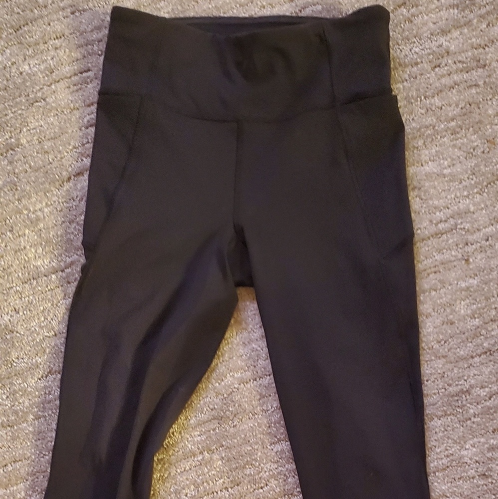 Lululemon Final Lap Nulux crop